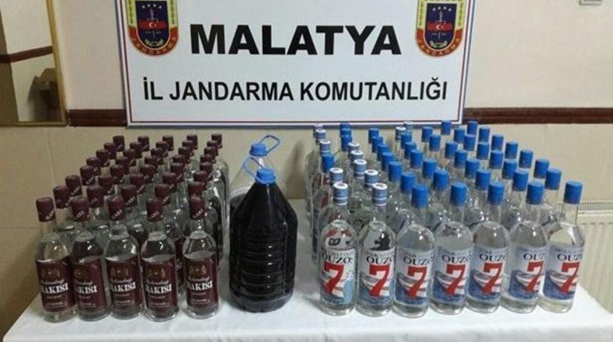 Jandarma Ka&ccedil;ak Sigara, Esrar Ve Ka&ccedil;ak İ&ccedil;ki Ele Ge&ccedil;irdi