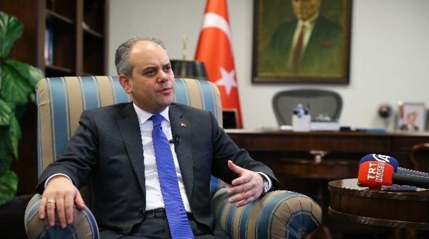 Bakan Kılı&ccedil;: "her &Ouml;ğrencimizin En Az Bir Spor Branşında Lisansı Olacak"
