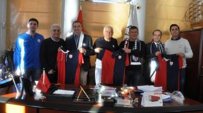 Altınordu&rsquo;dan Başkan Gen&ccedil;er&rsquo;e Ziyaret