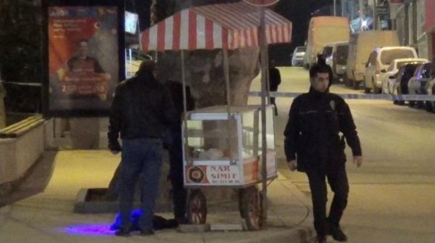 Polisler Ş&uuml;pheli &Ccedil;antaya Canlarını Hi&ccedil;e Sayarak M&uuml;dahale Etti