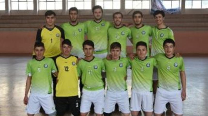 Salihli Hentbolde Yenilgisiz Lider