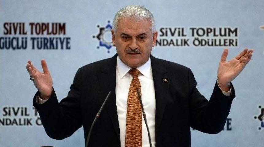 Başbakan Yıldırım, Kılı&ccedil;daroğlu&rsquo;nun Anayasa A&ccedil;ıklamasını Değerlendirdi