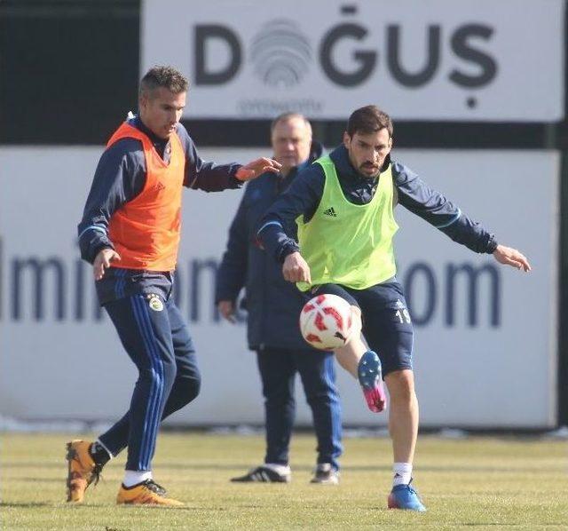 Fenerbahçe’de Beşiktaş Maçı Hazırlıkları Devam Etti