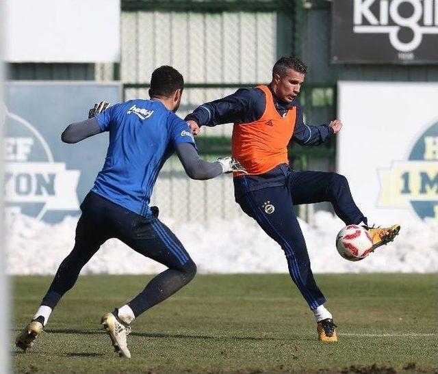 Fenerbahçe’de Beşiktaş Maçı Hazırlıkları Devam Etti