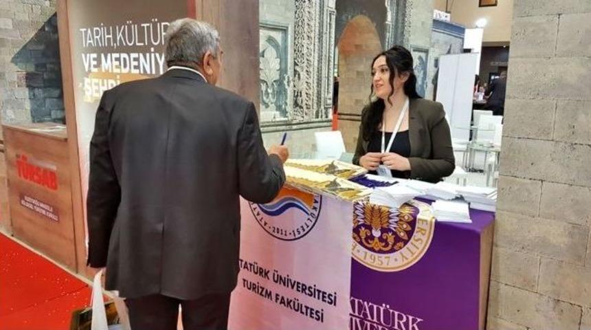 Atat&uuml;rk &Uuml;niversitesi, Emıtt Fuarı&rsquo;nda Yer Alan &Uuml;&ccedil; &Uuml;niversiteden Biri Oldu