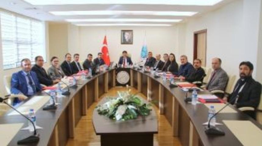 &Uuml;niversitenin Yeni Y&ouml;netimi İlk Senato Ve Y&ouml;netim Kurulu Toplantılarını Ger&ccedil;ekleştirdi