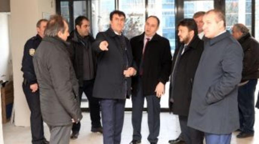 &Ccedil;arşı Polis Merkezi Osmangazi Tarafından Yenileniyor