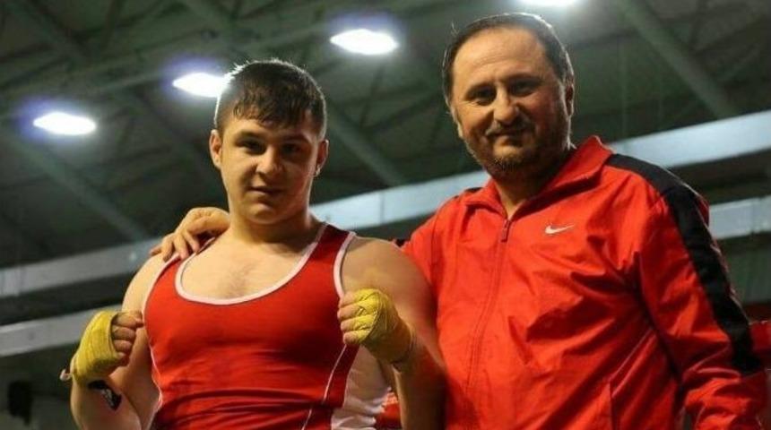 Gen&ccedil;ler Boks Şampiyonası&rsquo;nda Mustafa Kuşg&ouml;zoğlu, G&uuml;m&uuml;ş Madalyaya Uzandı