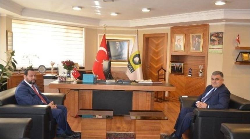 Başkan &Ouml;zg&uuml;ven, Km&uuml; Rekt&ouml;rl&uuml;ğ&uuml;ne Atanan Akg&uuml;l&rsquo;&uuml; Ağırladı