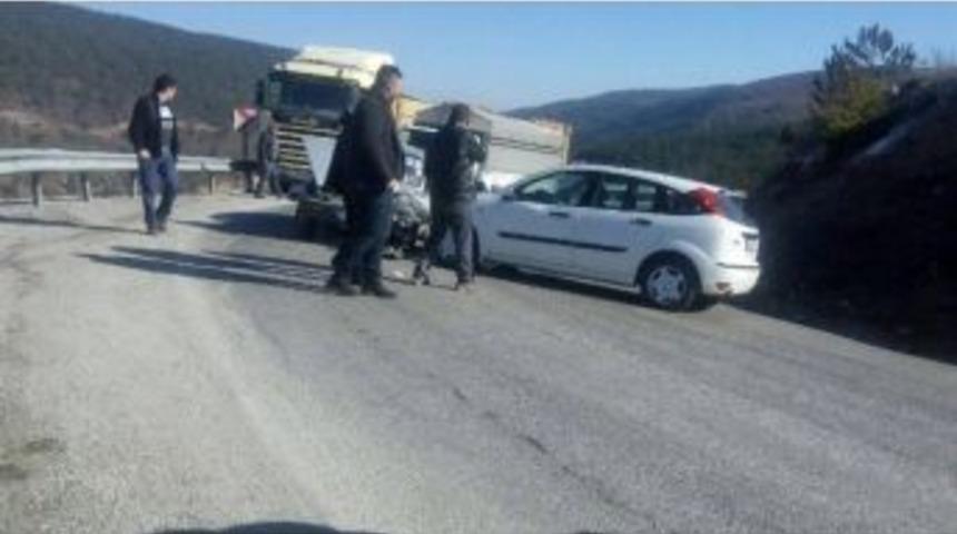 Tavşanlı-emet Karayolu&rsquo;nda Trafik Kazası: 2 Yaralı