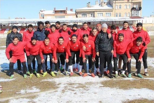 Nevşehirspor, Aksarayspor Maçına Hazırlanıyor