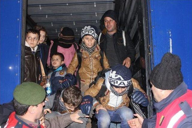 (özel Haber) Umut Tacirlerinin Korkulu Rüyası ‘türk Jandarması’ 1