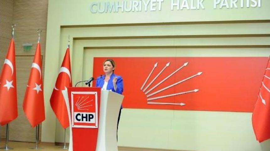 Chp S&ouml;zc&uuml;s&uuml; B&ouml;ke'den 'anayasa' A&ccedil;ıklaması: G&uuml;nlerdir Imza Bekliyor, Bir Şeyden Korkuluyor Ki Bekletiliyor
