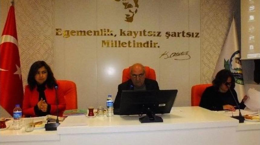 Serik Belediyesi&rsquo;nde 10 Dakikada Jet Meclis