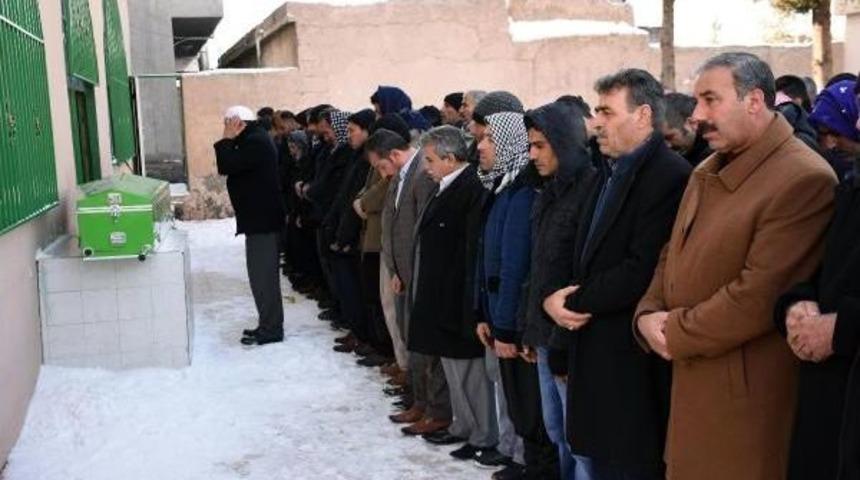 Askerden D&ouml;nen Oğlunu Karşılamaya Giderken Kazada &Ouml;ld&uuml;