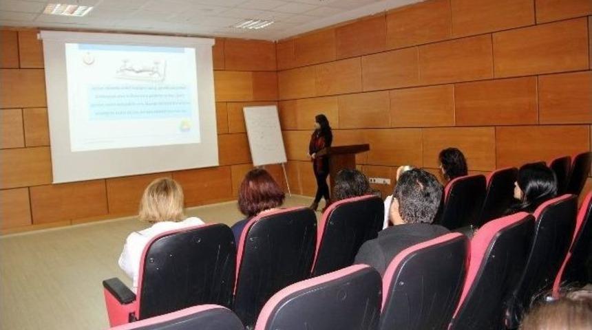 Sağlık &Ccedil;alışanlarına &ldquo;elektronik Form Eğitimi&rdquo; Verildi