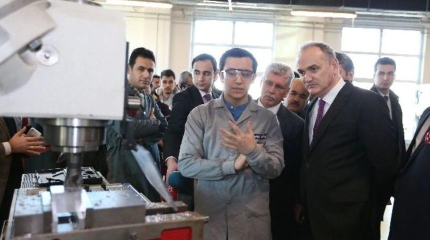 Bakan &Ouml;zl&uuml;: &ldquo;t&uuml;rkiye&rsquo;deki A&ccedil;ık Teknoloji A&ccedil;ığıdır&rdquo;