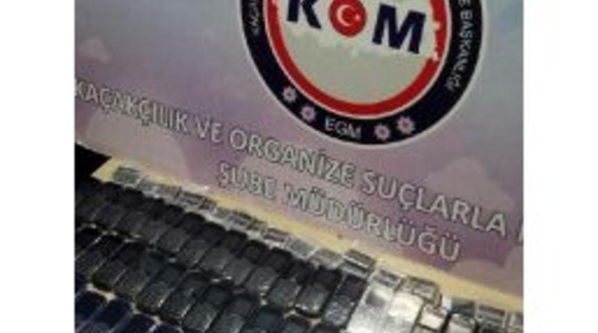 Otomobilde 60 Ka&ccedil;ak Cep Telefonu Ele Ge&ccedil;irildi