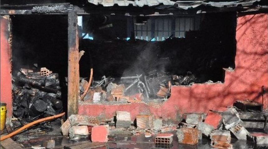 87 Yaşındaki Alzheimer Hastası Yangında Dumandan Zehirlendi