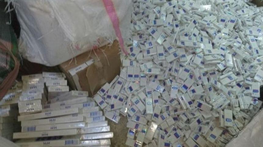 &Ccedil;ocuk Beslenme Ve Kalem &Ccedil;antalarında 7 Bin Paket Ka&ccedil;ak Sigara Ele Ge&ccedil;irildi