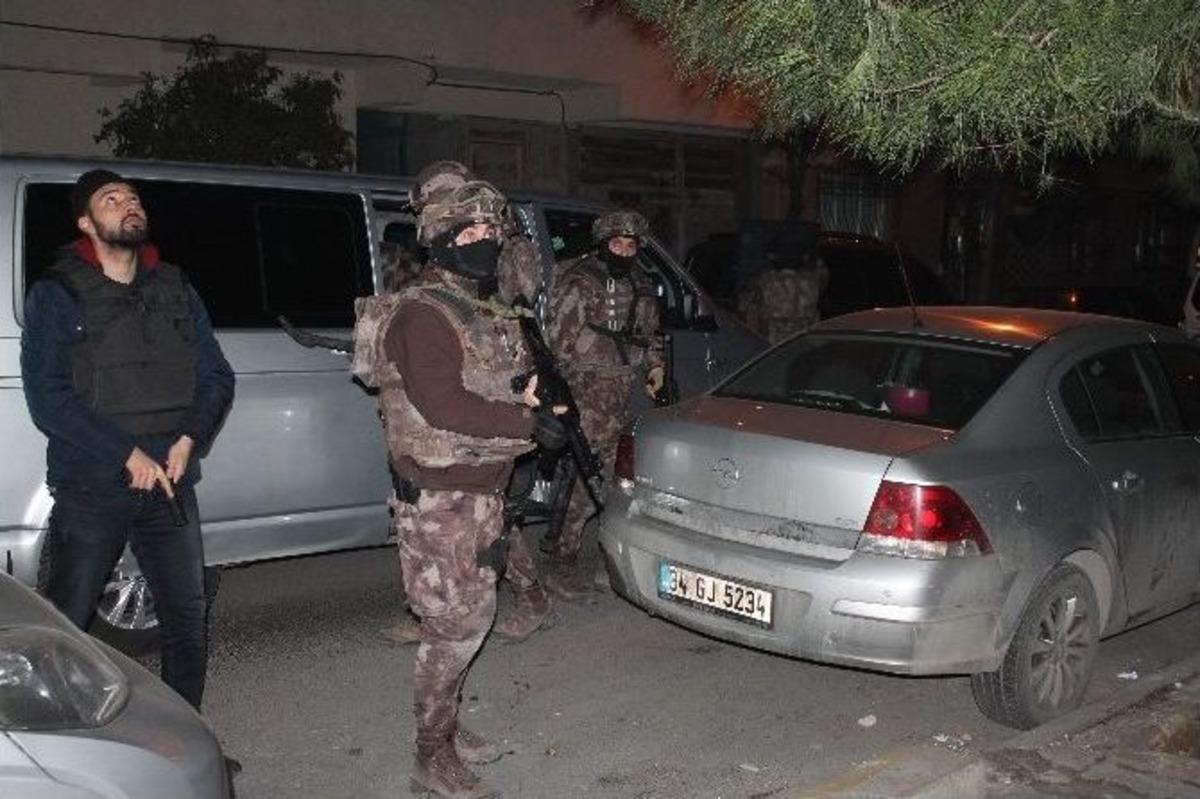 Sultangazi&rsquo;de Helikopter Destekli Ter&ouml;r Operasyonu