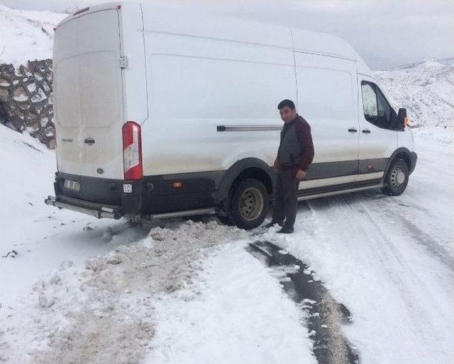 Şiddetli Rüzgar Sincik’te Hayatı Olumsuz Etkiliyor