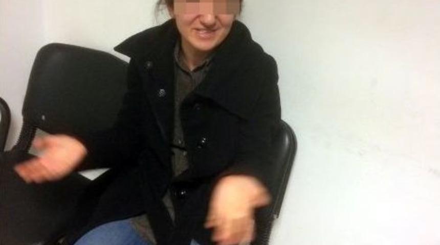 (&ouml;zel Haber) Şişli&rsquo;de Ter&ouml;r &Ouml;rg&uuml;t&uuml; Dhkp-c Sempatizanı Kadın B&ouml;yle Yakalandı