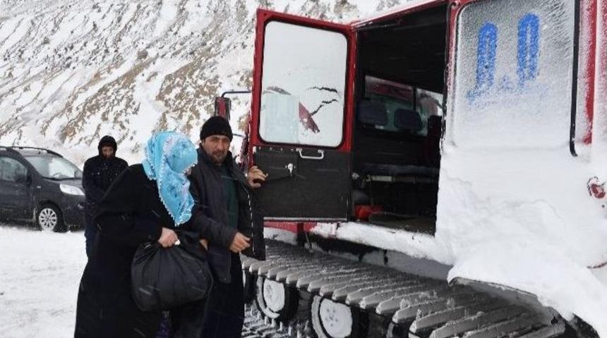 Erzurum&rsquo;da Kar Ve Tipi Hayatı Adeta Fel&ccedil; Etti