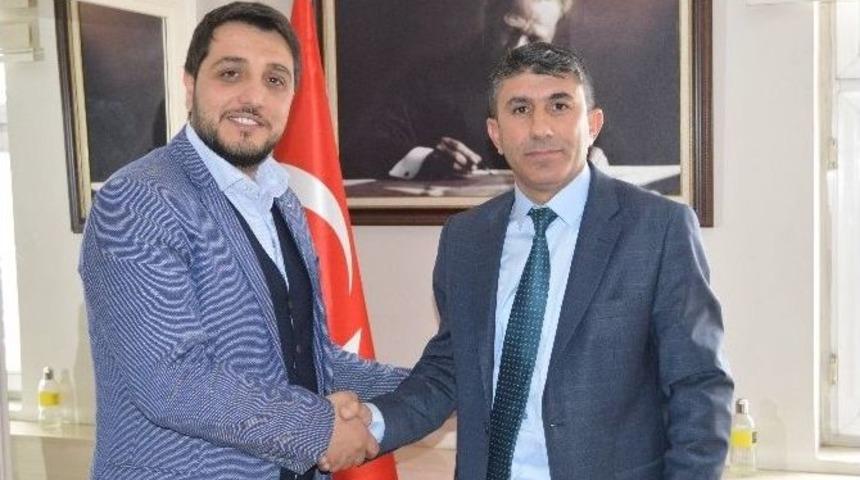 T&uuml;gva Ziyaretlerini S&uuml;rd&uuml;r&uuml;yor