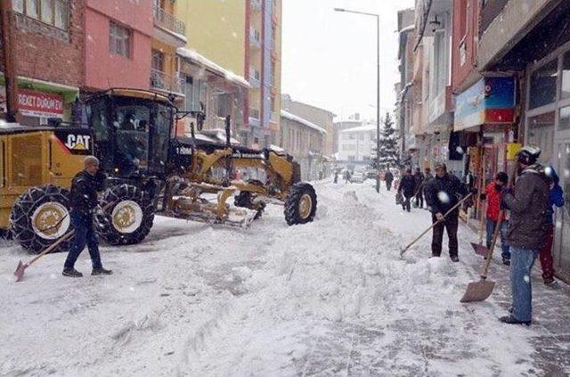 Sarıkamış Belediyesi’nin Karla Mücadelesi