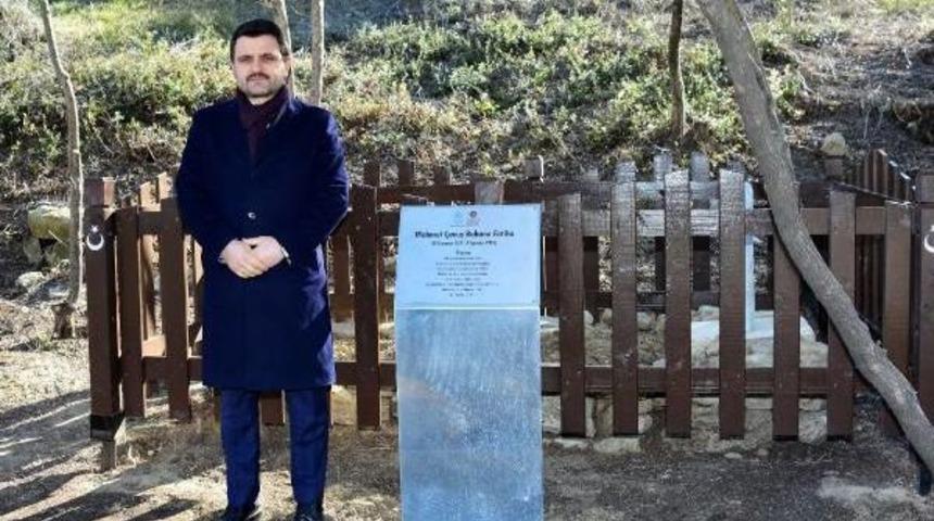 Mehmet &Ccedil;avuş'un Mezarı 102 Yıl Sonra G&uuml;n Y&uuml;z&uuml;ne &Ccedil;ıktı