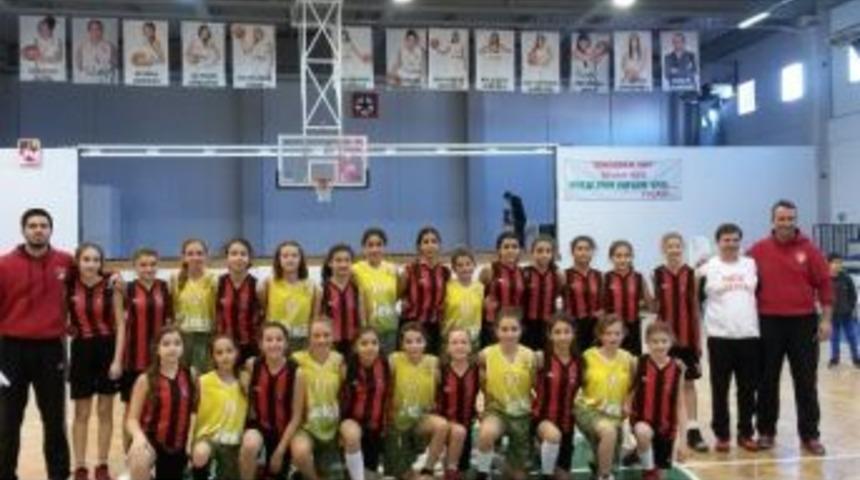 Kadın Basketbolcular Hazırlık Ma&ccedil;ında