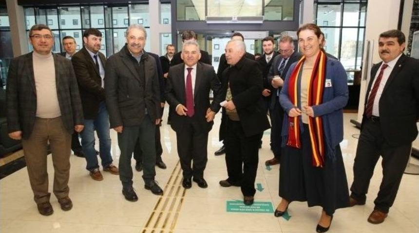 Kayserispor Başkanı Erol Bedir, Melikgazi Belediyesi İletişim Merkezi&rsquo;nde