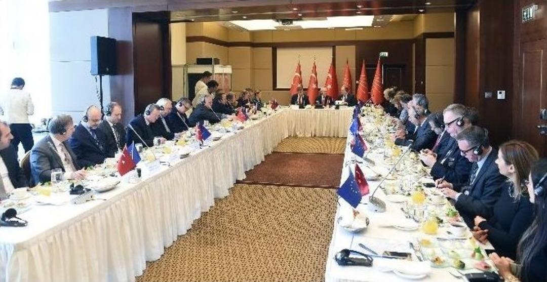 Kılı&ccedil;daroğlu, Ab&rsquo;ye &Uuml;ye &Uuml;lkelerin B&uuml;y&uuml;kel&ccedil;ileri İle Bir Araya Geldi