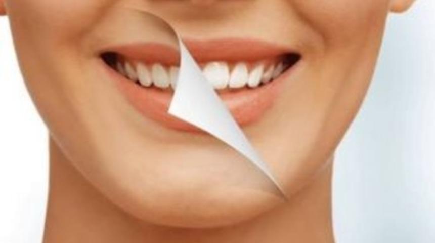 Aşırı &Ccedil;ay T&uuml;ketmek, Diş Rengini Bozuyor