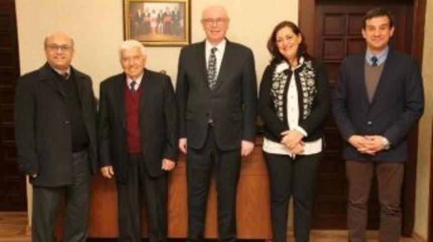 Başkan Kurt T&uuml;rkiye Parazitoloji Derneğini Ağırladı