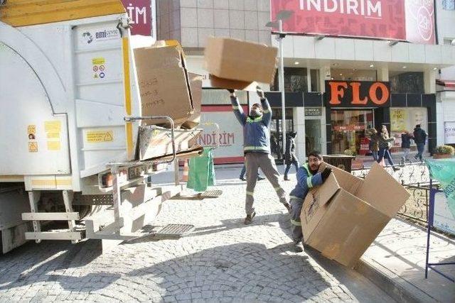 Odunpazarı’nda Temizlik Soğuk Havaya Rağmen Tam Gaz