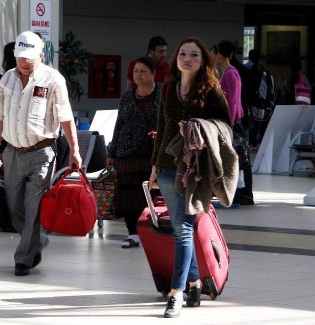 Ruslar Ocak Ayında Antalya’yı Mesken Tuttu