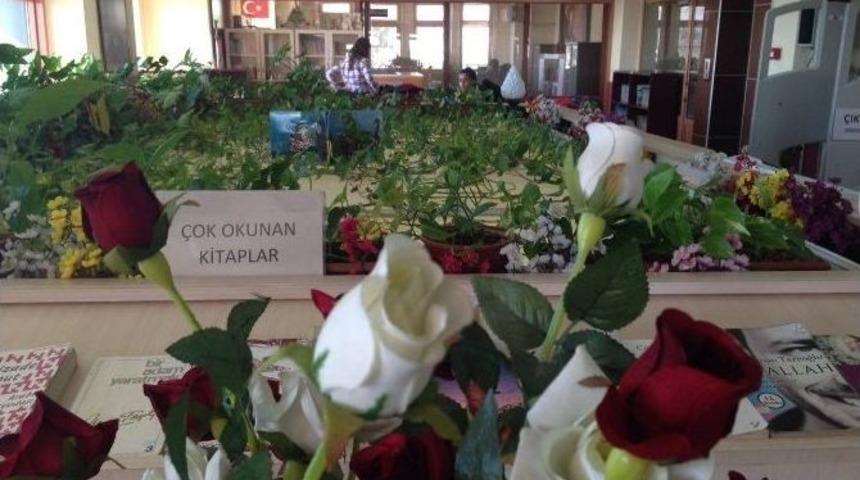 İl Halk K&uuml;t&uuml;phanesi&rsquo;nden Yeni Hizmetler