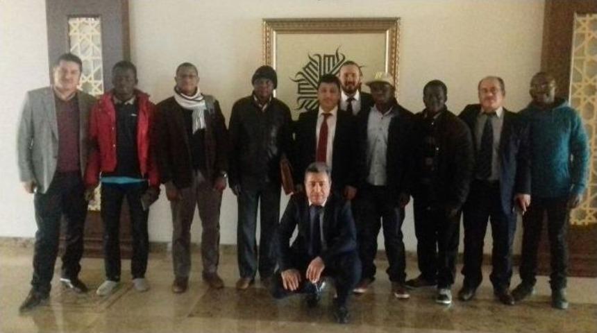 &Ccedil;ukurova Uluslararası &Ouml;ğrenci Derneği&rsquo;nden M&uuml;ft&uuml; &Ccedil;ınar&rsquo;a Ziyaret