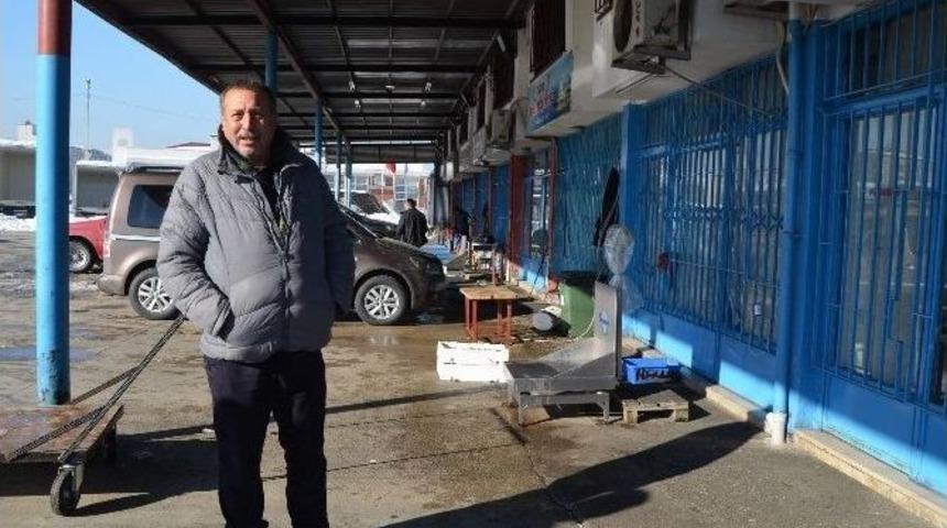 Trabzon Toptancı Balık Hali 20 Yılın En Verimsiz G&uuml;n&uuml;n&uuml; Yaşadı