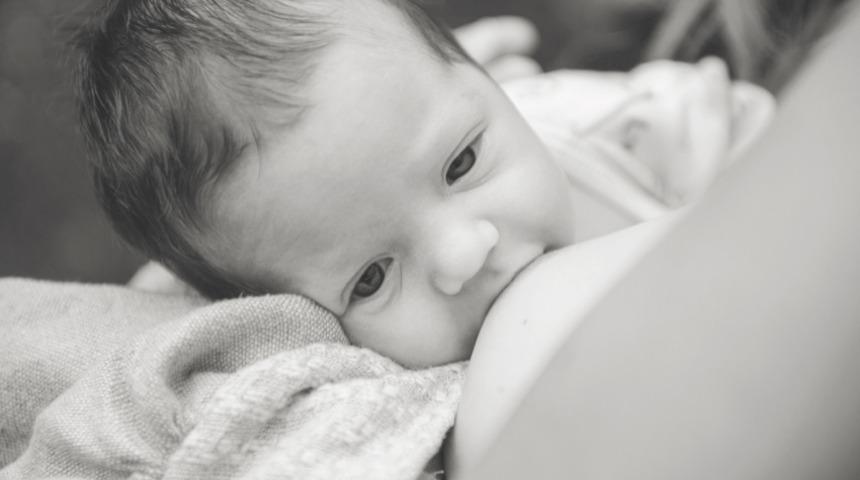 Anne S&uuml;t&uuml; Nasıl Saklanır?