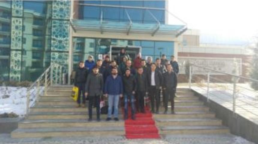 Ak Parti Seyitgazi Gen&ccedil;lik Kolları Kampa Girdi