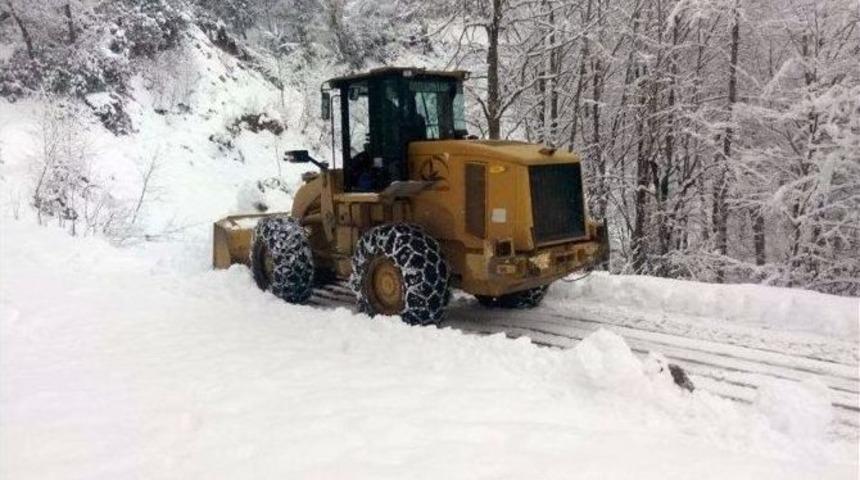 Rize Valisi Erdoğan Bektaş, Karla M&uuml;cadele &Ccedil;alışmalarını Değerlendirdi
