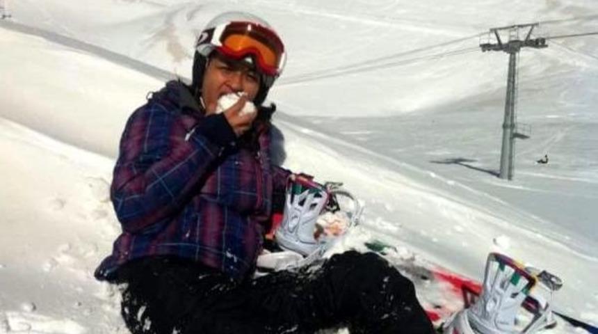 &nbsp;2 &Ccedil;ocuk Annesi Diş Hekiminin Intiharı