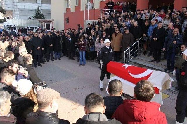 Cumhuriyet Savcısı 6 Aylık Kanser Savaşını Kaybetti 1