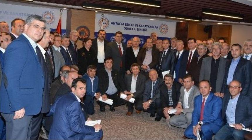 S&uuml;mer Oda Başkanlarıyla Buluştu