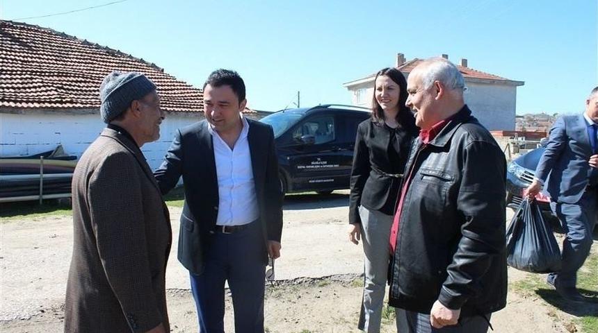 S&uuml;loğlu Kaymakamı K&ouml;y Halkıyla Buluştu