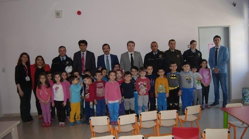 Malkara&rsquo;da Anaokulu &Ouml;ğrencilerine Trafik Eğitimi