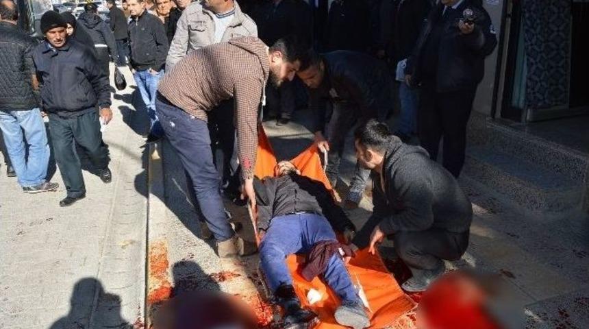 Baba Oğul Mahkemeye Giderken Silahlı Saldırıya Uğradı